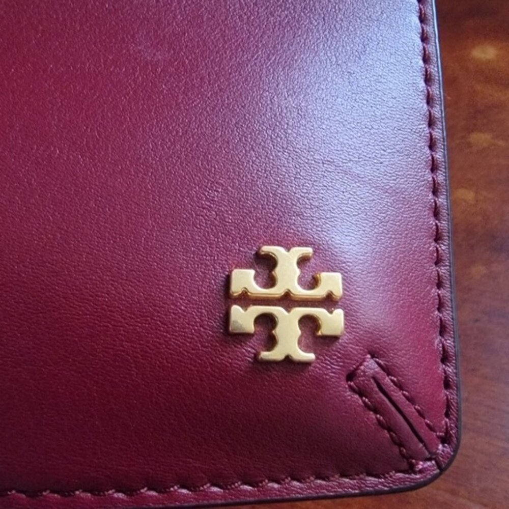 Tory Burch Block-T Tote Burgundy Leather Shopper Tote Bag - Picture 13 of 16